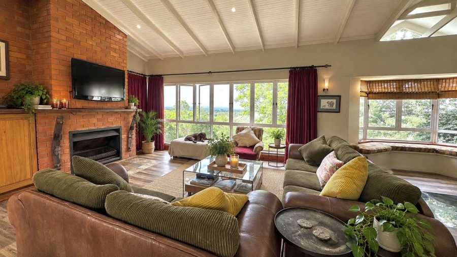 6 Bedroom Property for Sale in Lovemore Park Eastern Cape